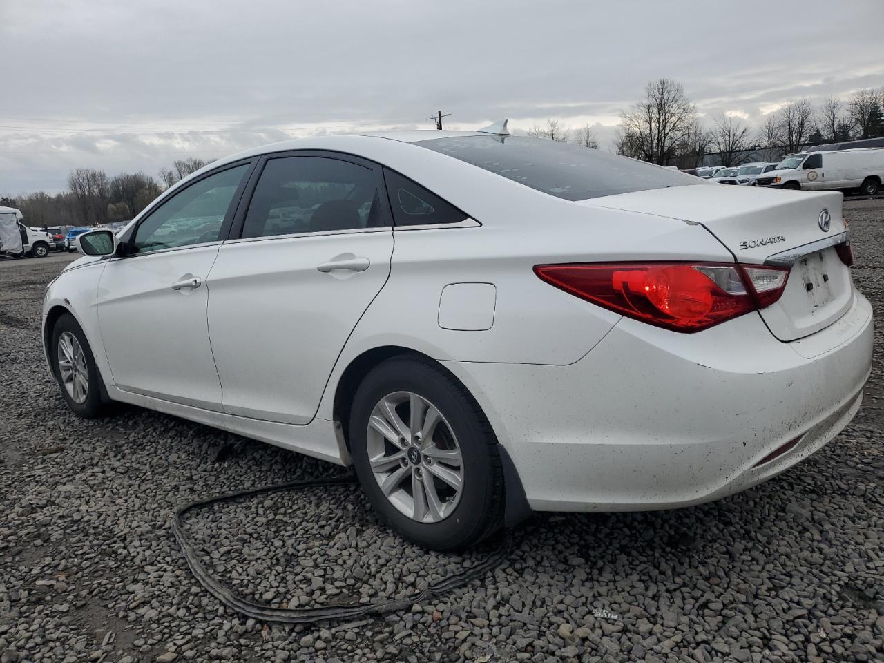 2012 Hyundai Sonata - Image 2