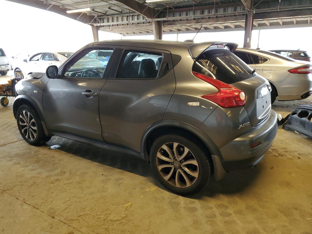 2011 Nissan Juke - Image 2