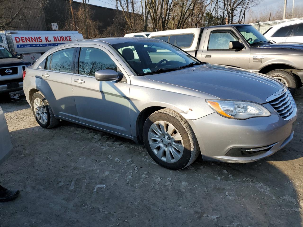 2014 Chrysler 200 - Image 4