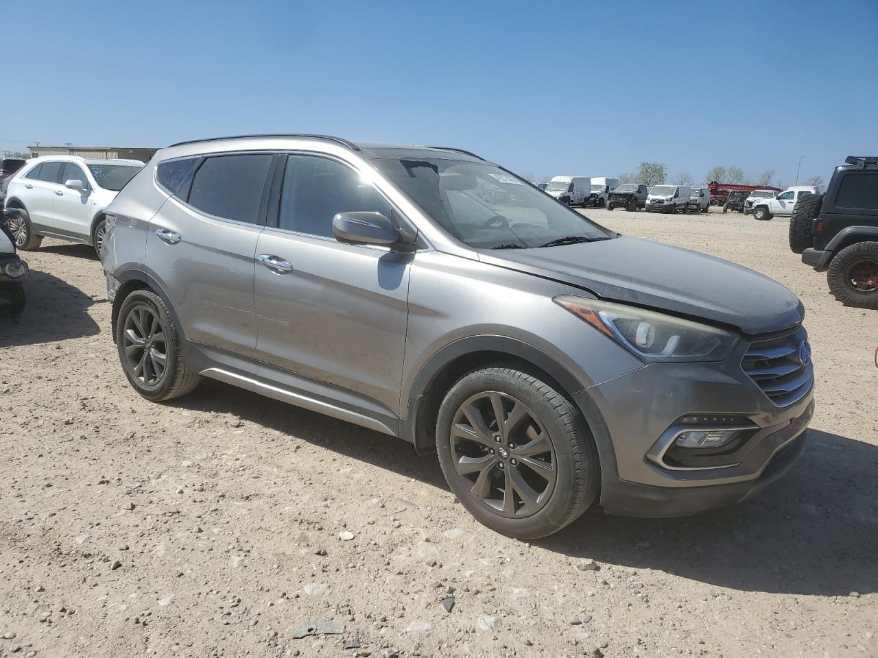 2018 Hyundai Santa Fe - Image 4