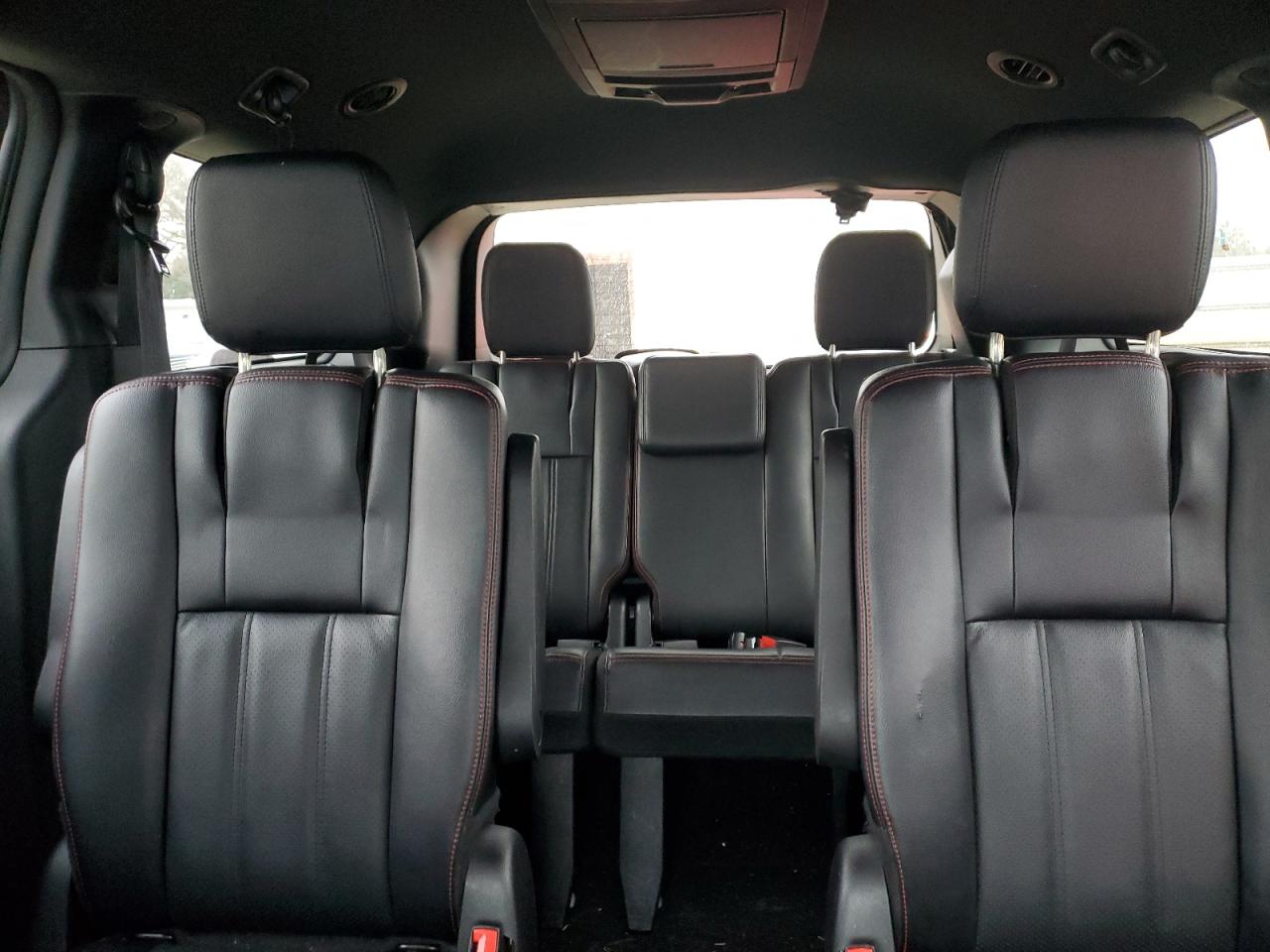2019 Dodge Caravan - Image 10