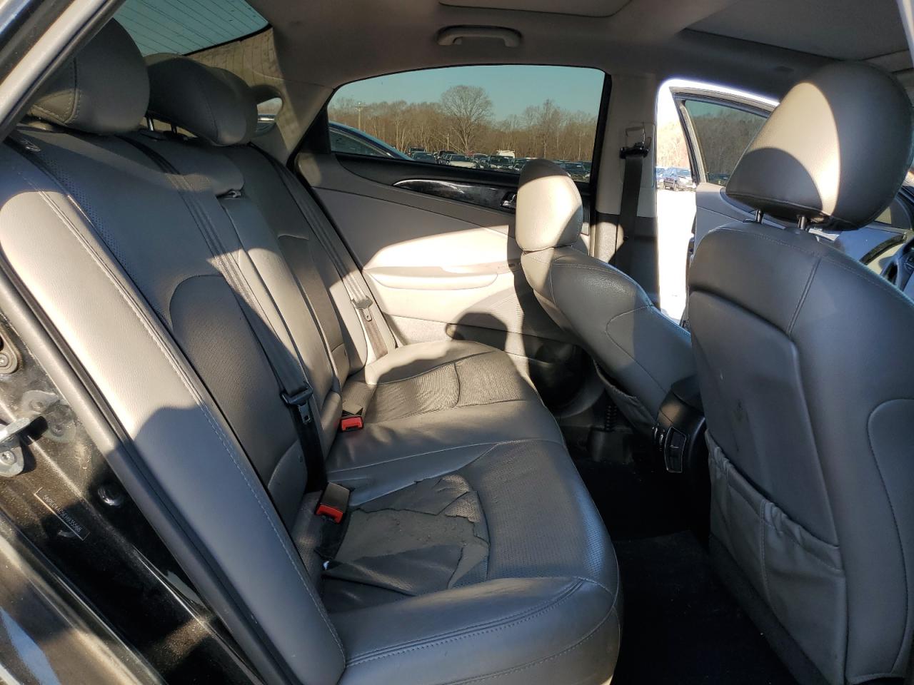 2014 Hyundai Sonata - Image 10