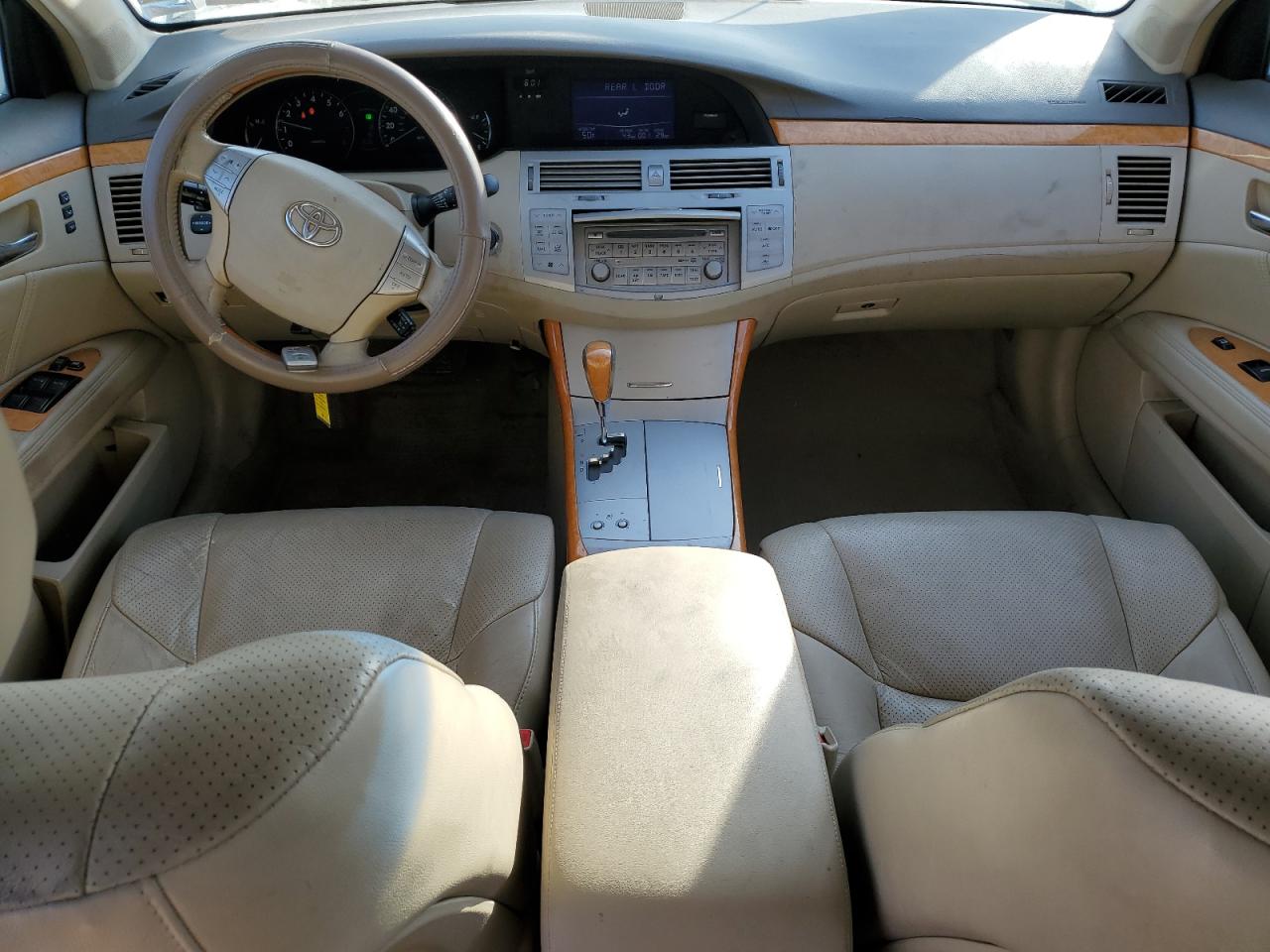 2007 Toyota Avalon - Image 8