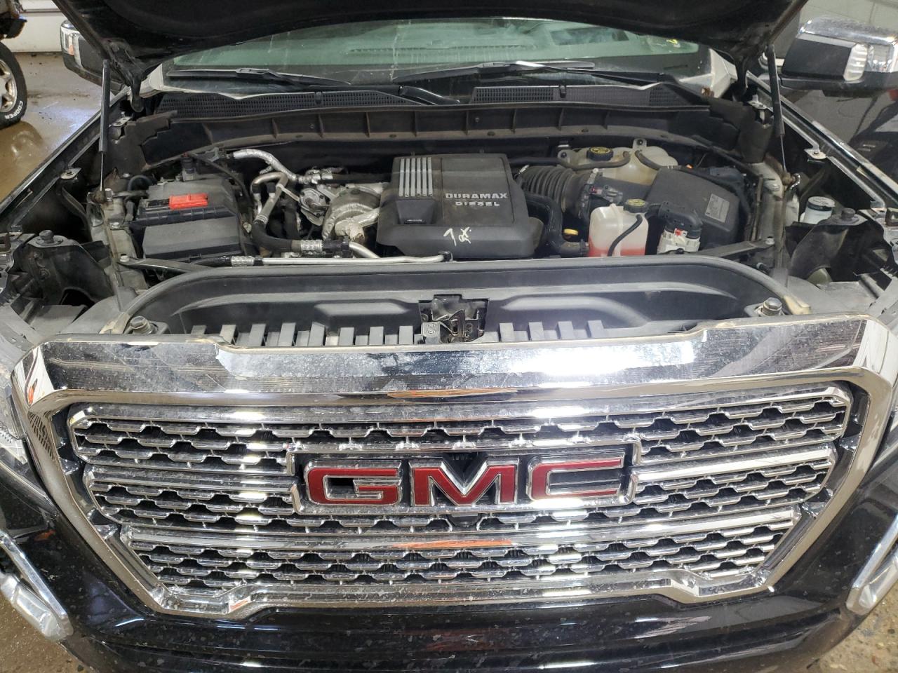 2020 GMC Sierra - Image 11
