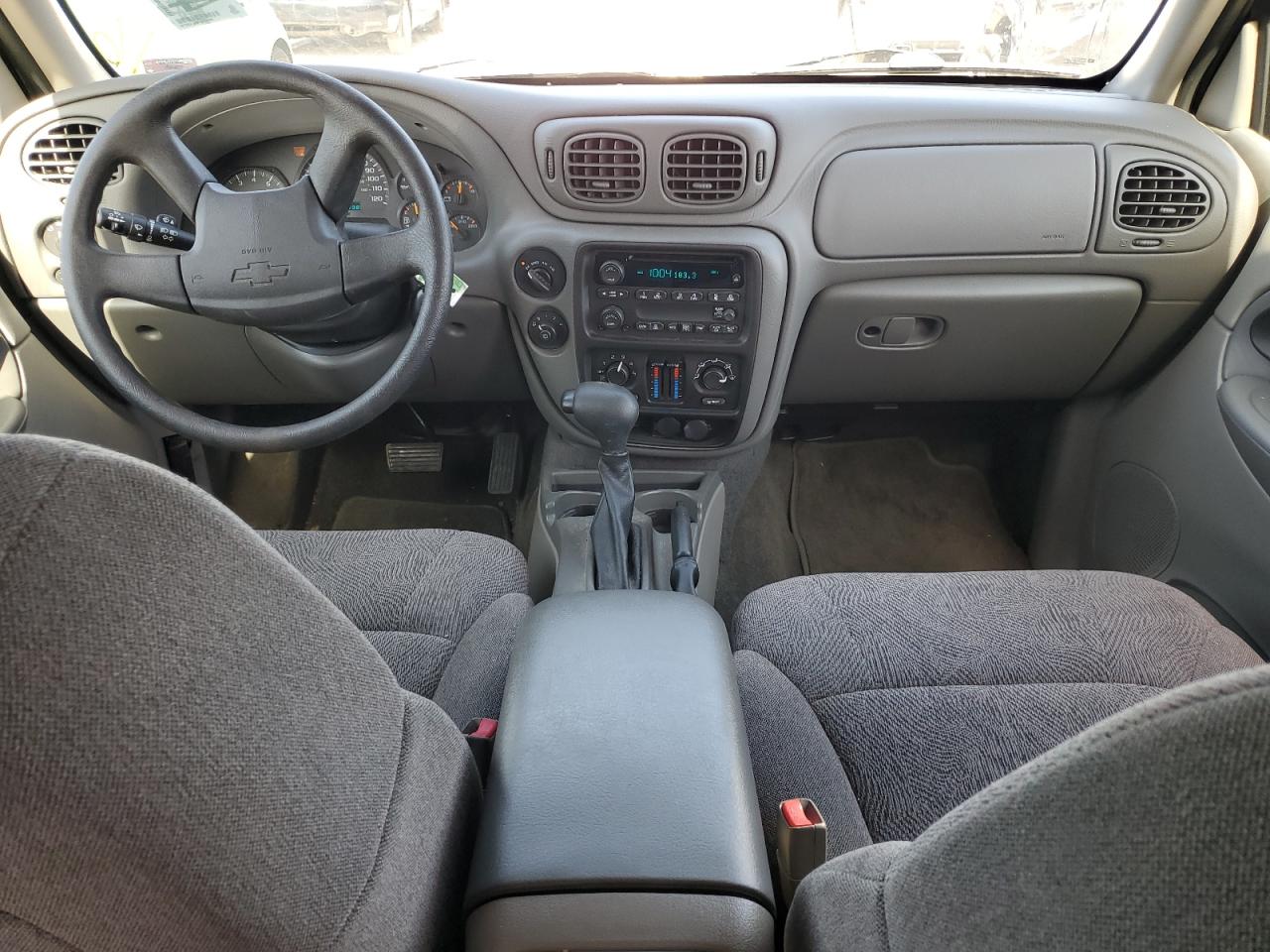 2004 Chevrolet TrailBlazer - Image 8