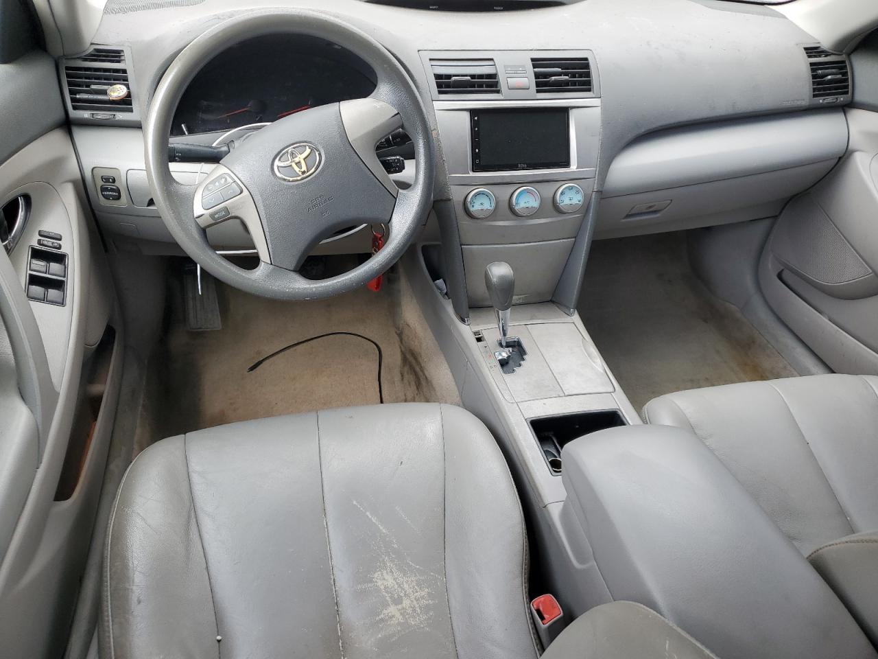 2009 Toyota Camry - Image 8