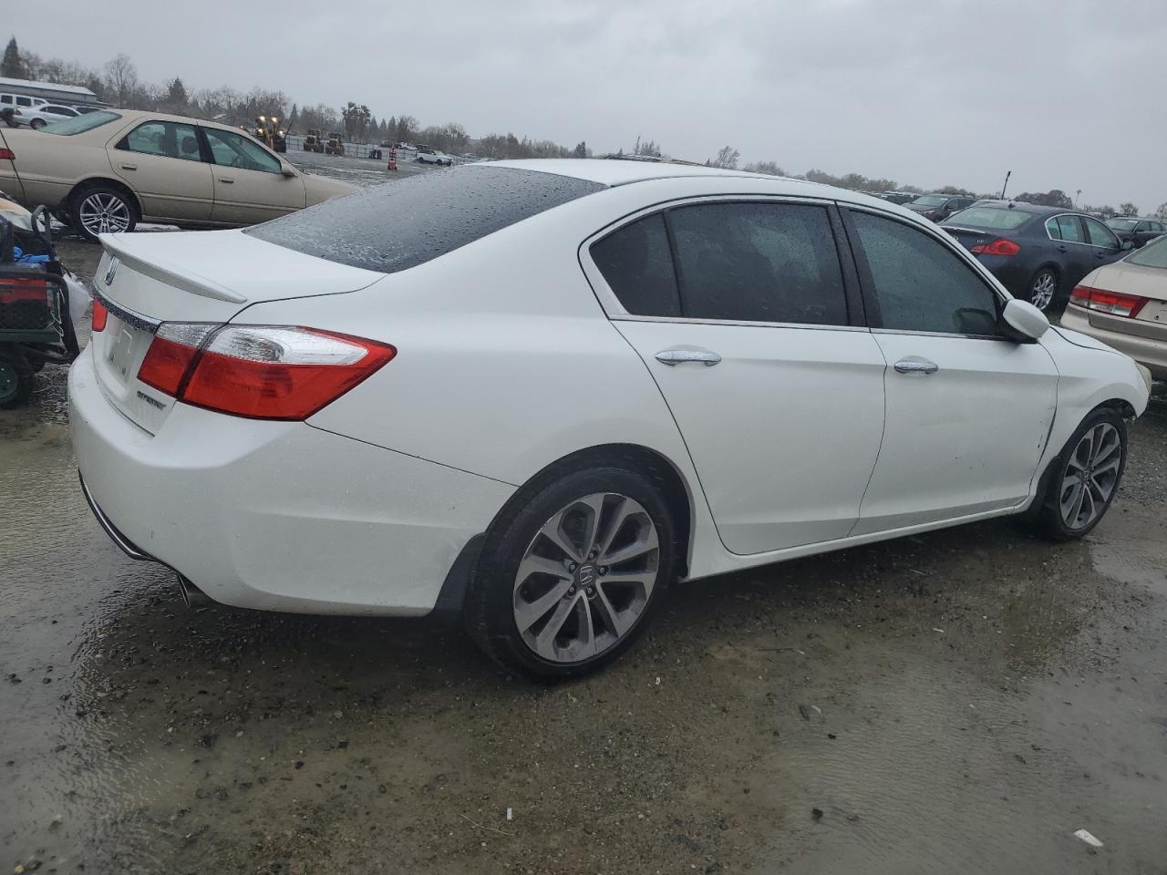2013 Honda Accord - Image 3