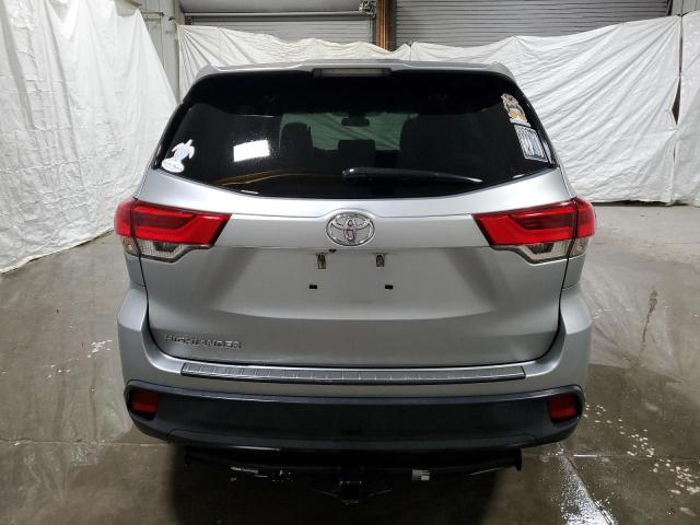  TOYOTA HIGHLANDER 2018 Silver