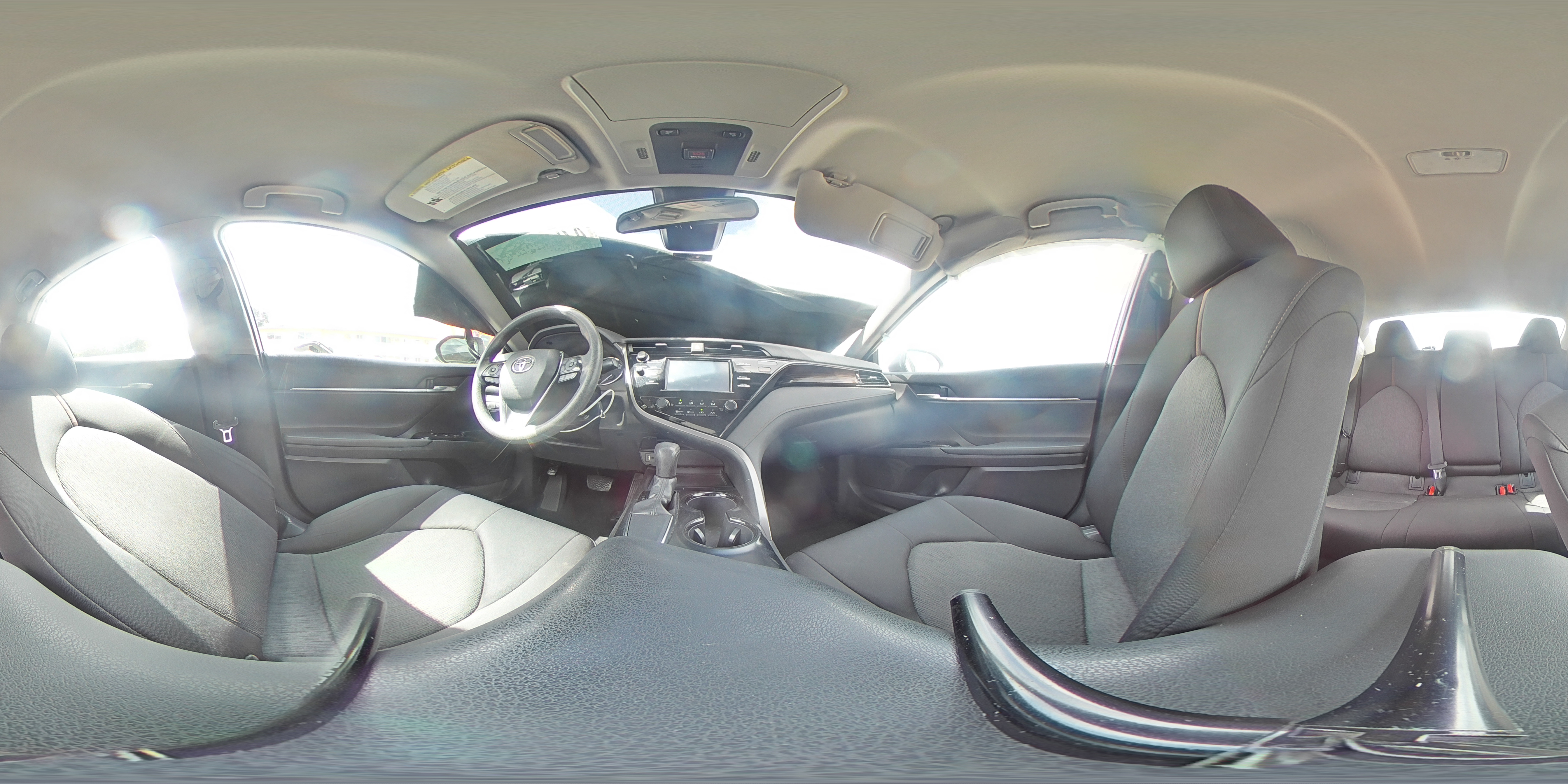 2019 Toyota Camry - Image 14