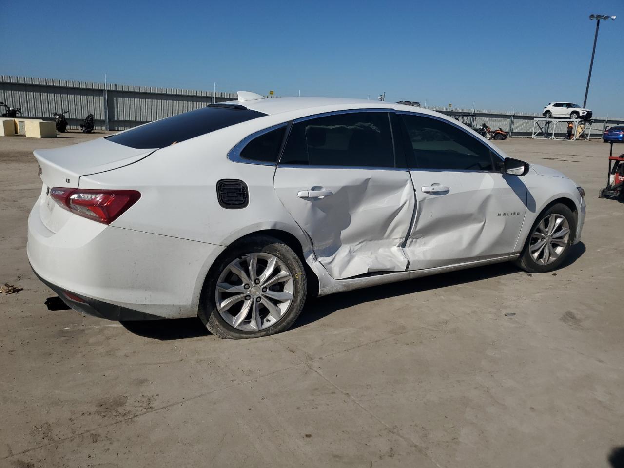 2021 Chevrolet Malibu - Image 3