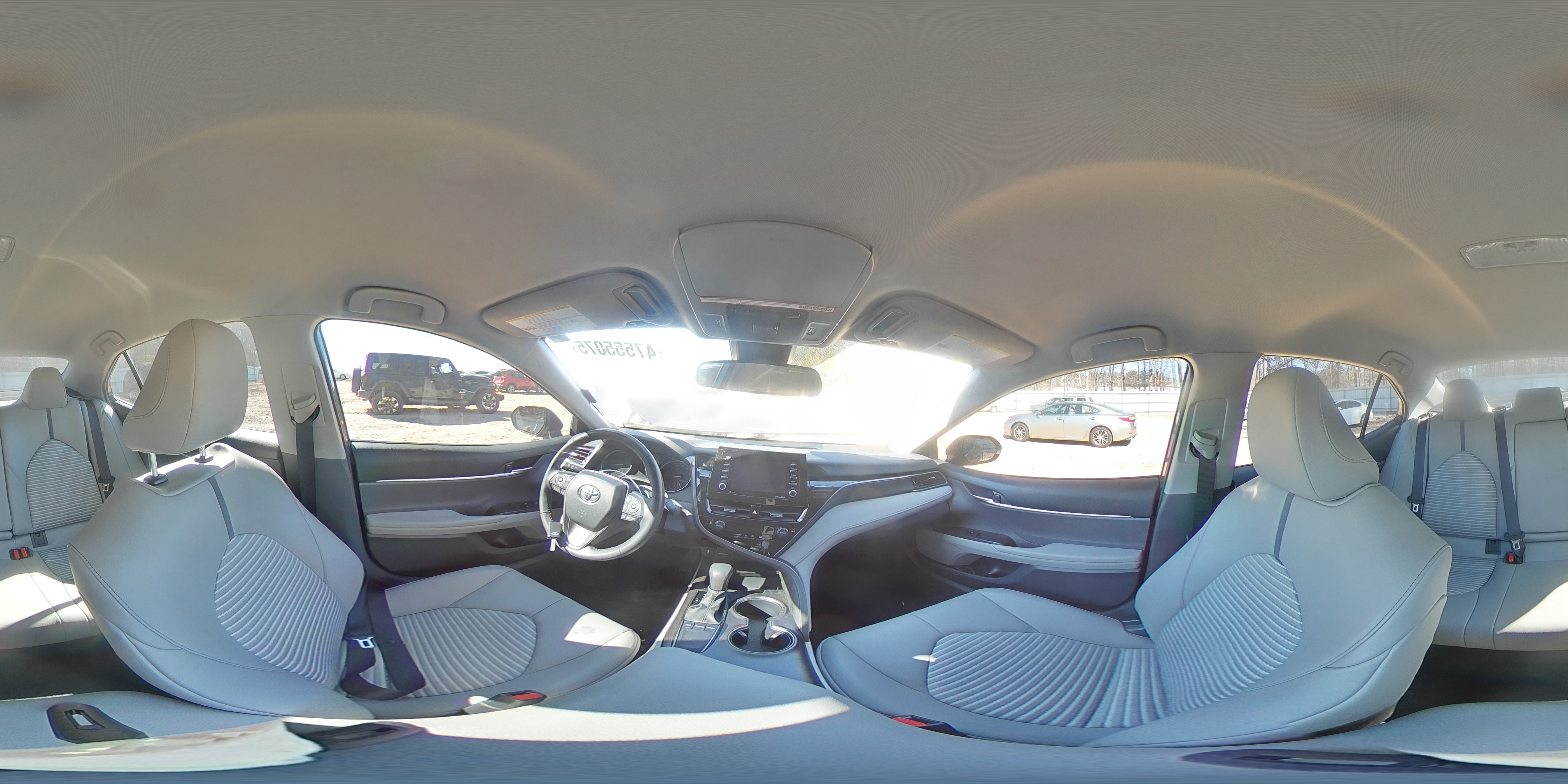 2022 Toyota Camry - Image 13