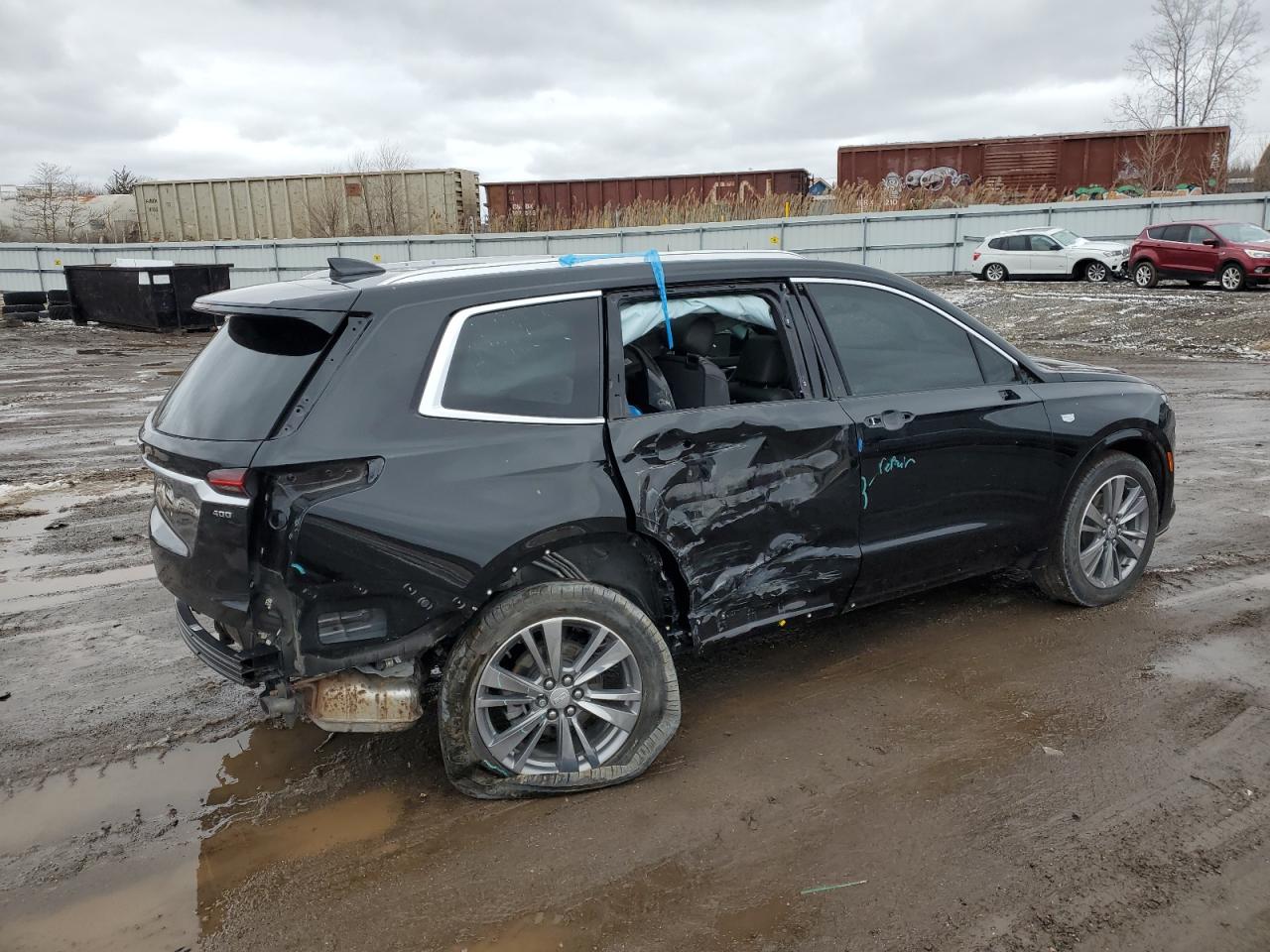 2022 Cadillac XT6 - Image 3