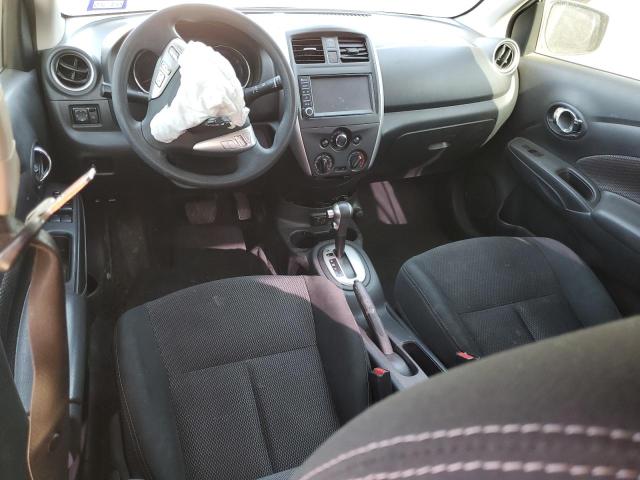  NISSAN VERSA 2019 Сріблястий