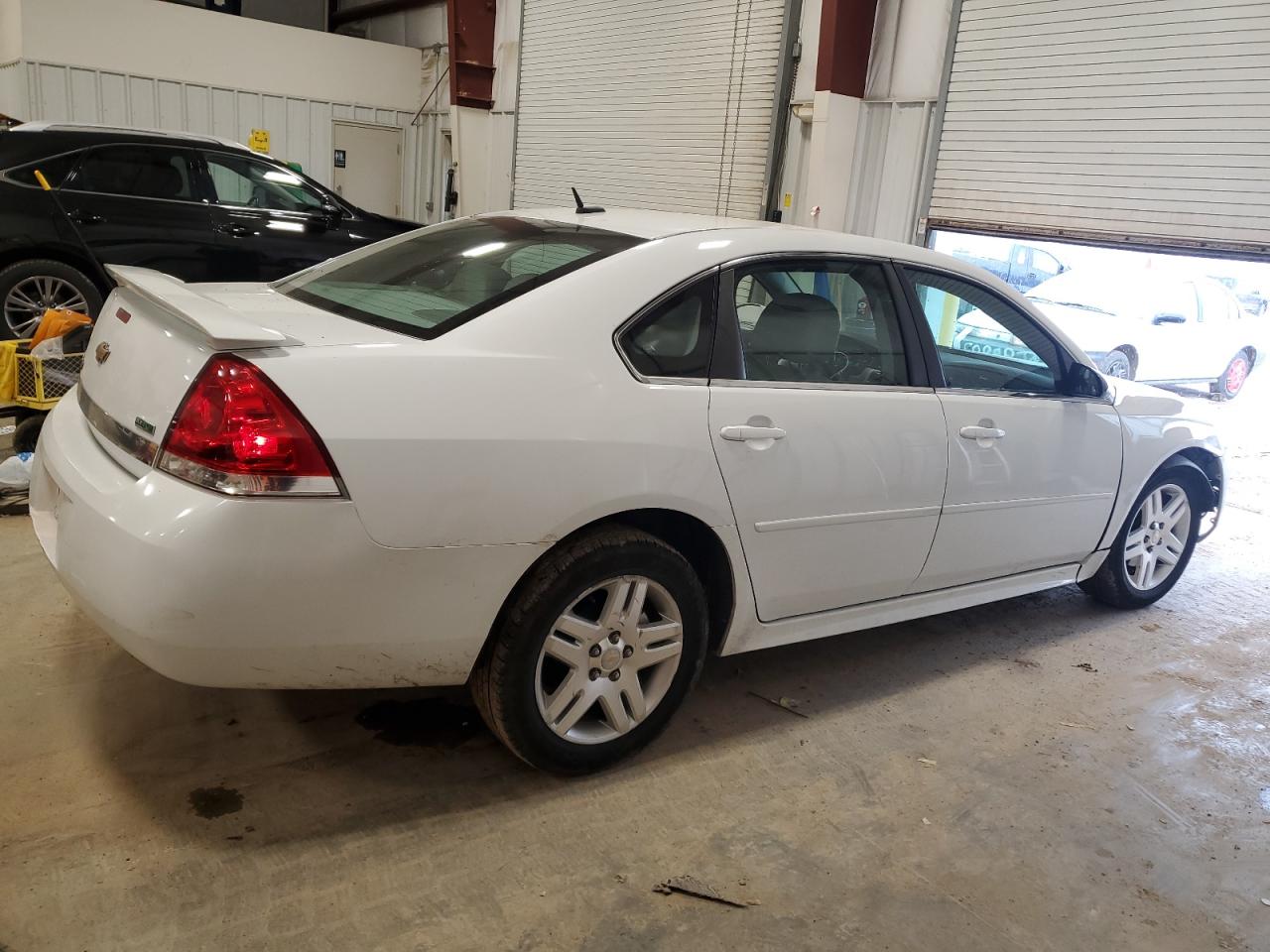 2011 Chevrolet Impala - Image 3