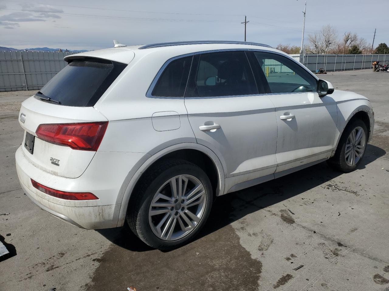WA1BNAFY7J2207837 Audi Q5 2018. Фото: 2