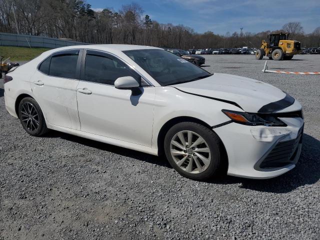  TOYOTA CAMRY 2021 Biały