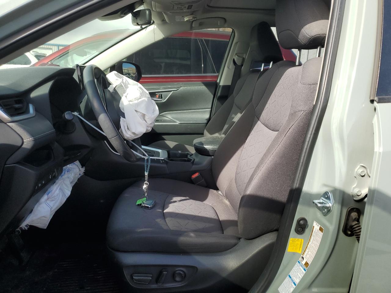 2021 Toyota Rav4 Xle VIN: JTMP1RFV2MD077101 Lot: 48315555