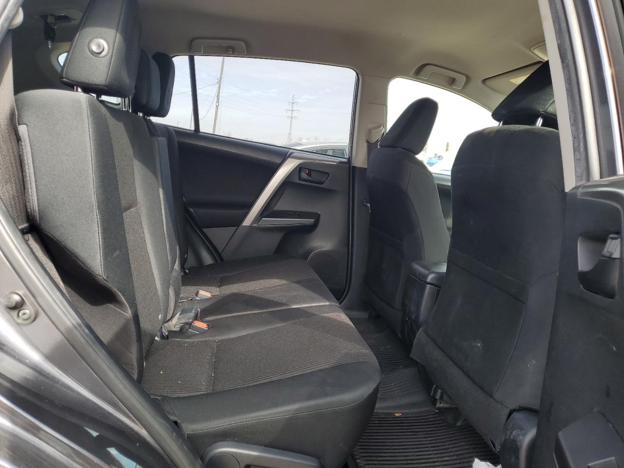 2018 Toyota RAV 4 - Image 11