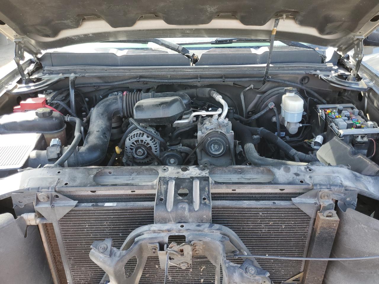 2012 Chevrolet Silverado - Image 11