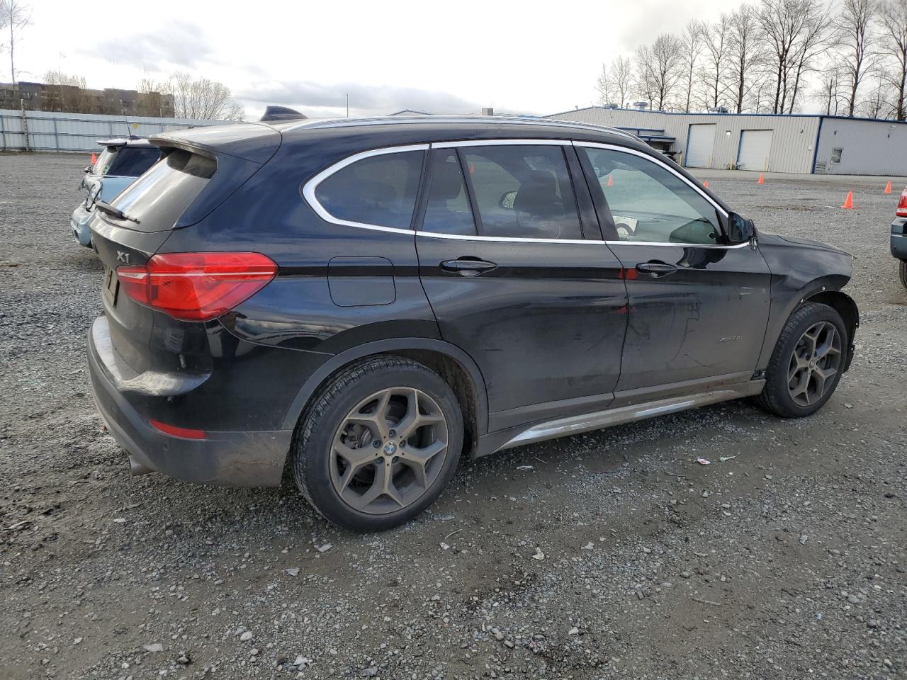 2017 BMW X1 - Image 3