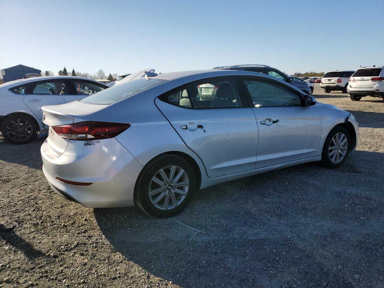 2017 Hyundai Elantra - Image 3