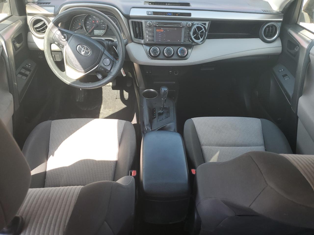 2013 Toyota RAV 4 - Image 8