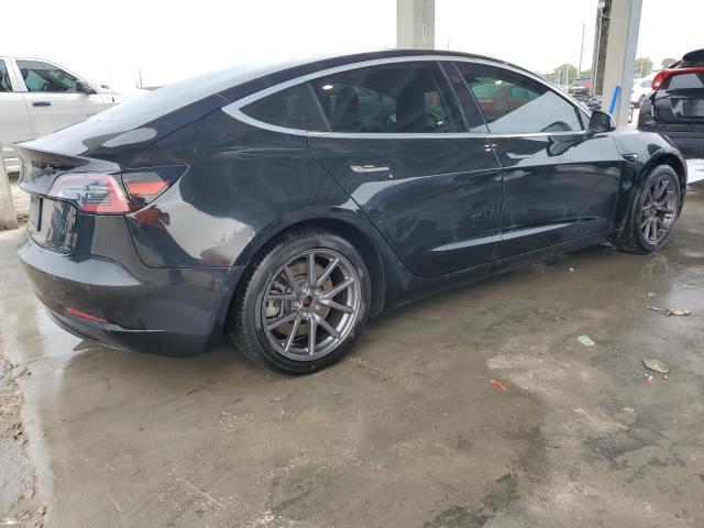  TESLA MODEL 3 2019 Czarny