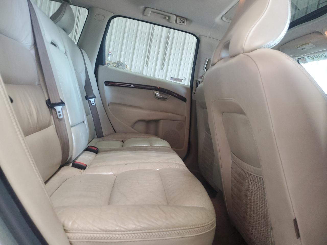 2008 Volvo XC70 - Image 11