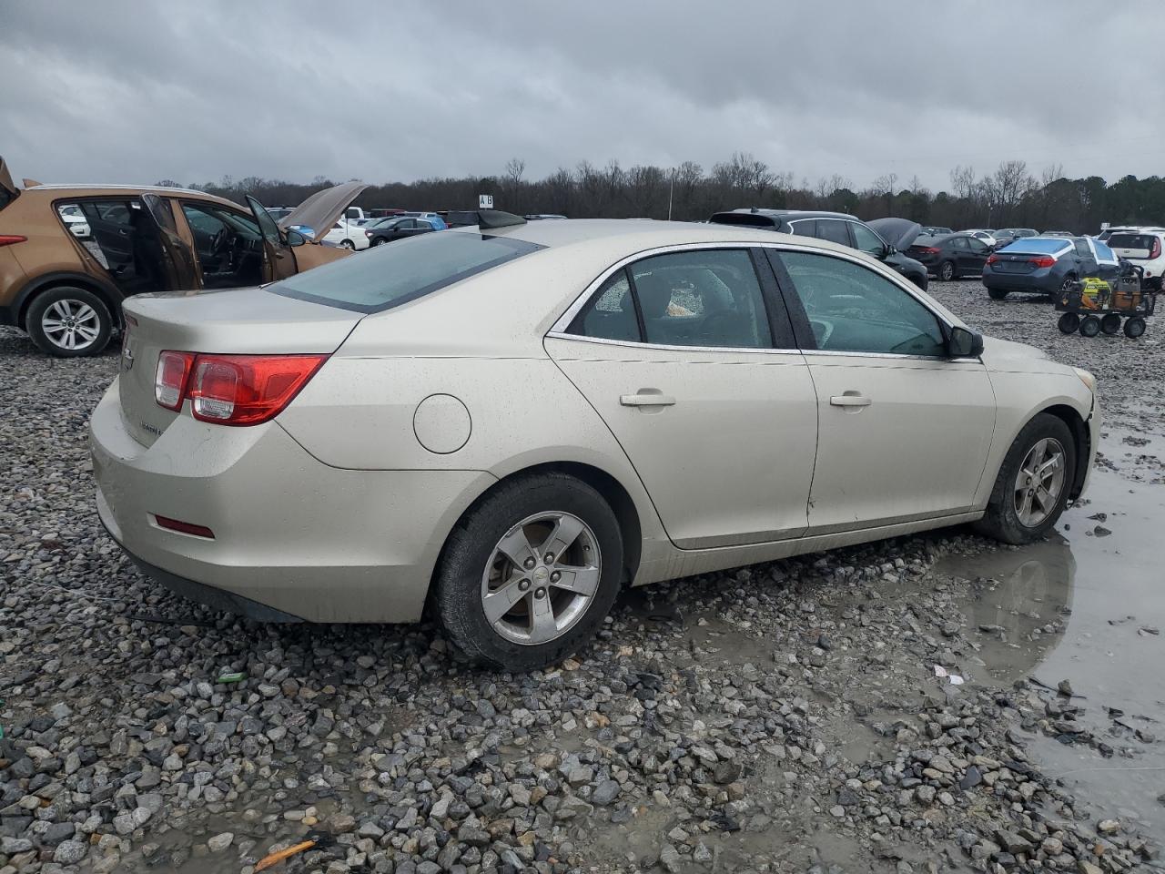 2015 Chevrolet Malibu - Image 3