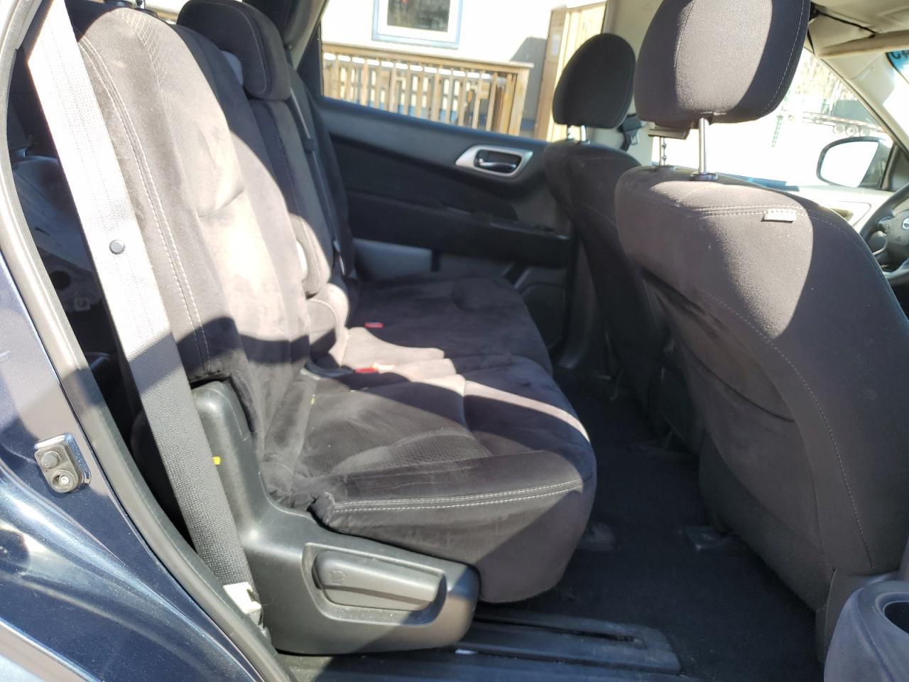 2014 Nissan Pathfinder - Image 12