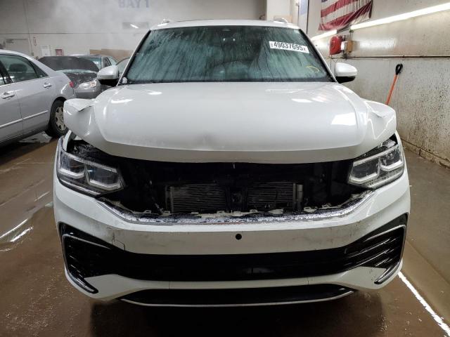  VOLKSWAGEN TIGUAN 2023 Белы
