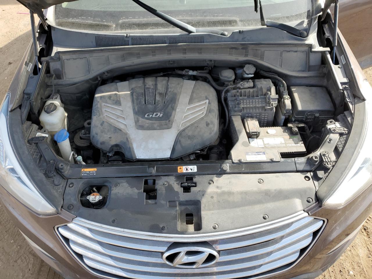 2013 Hyundai Santa Fe - Image 12