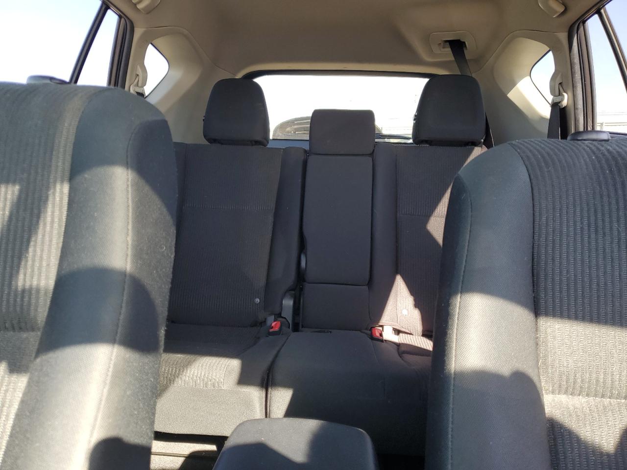 2015 Toyota RAV 4 - Image 10