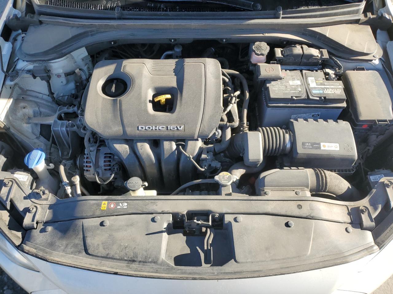 2017 Hyundai Elantra - Image 11