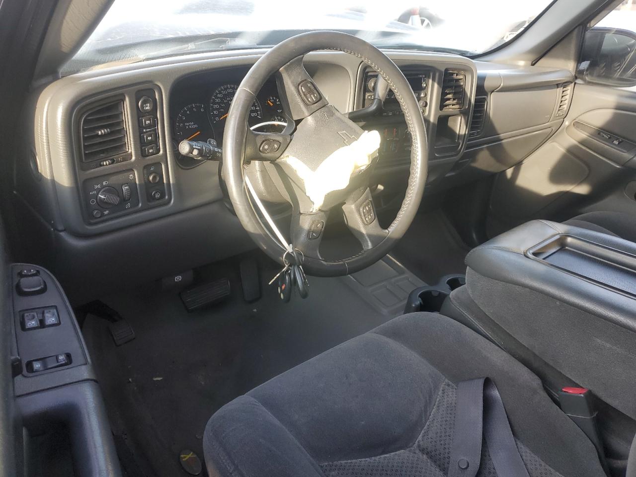 2005 Chevrolet Silverado - Image 8
