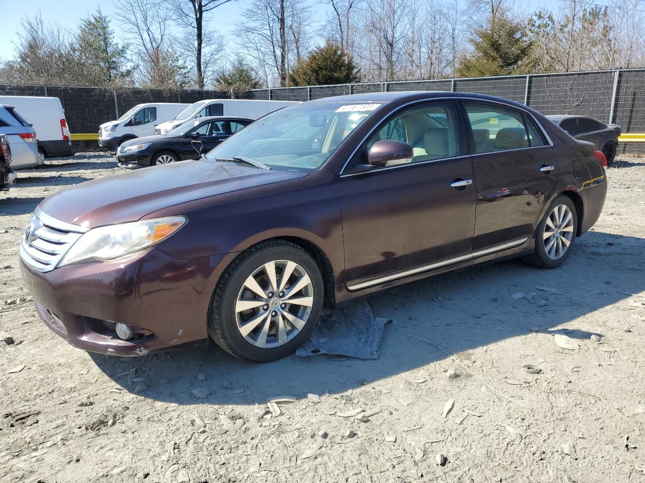 2012 Toyota Avalon - Image 1
