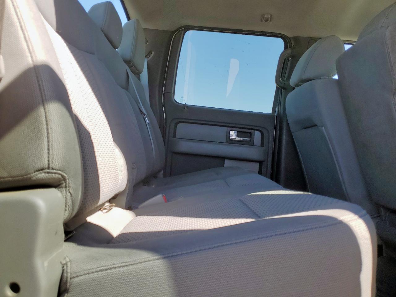 2014 Ford F-150 - Image 10