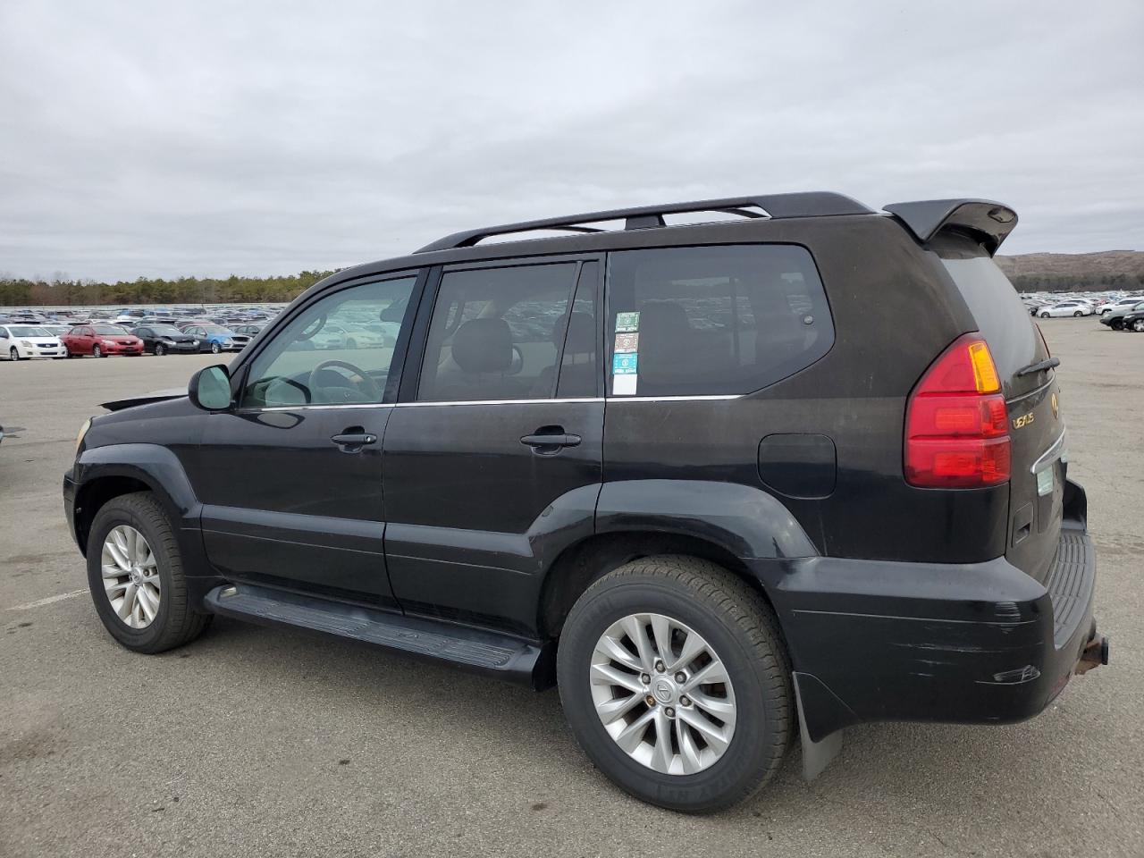 2003 Lexus GX - Image 2