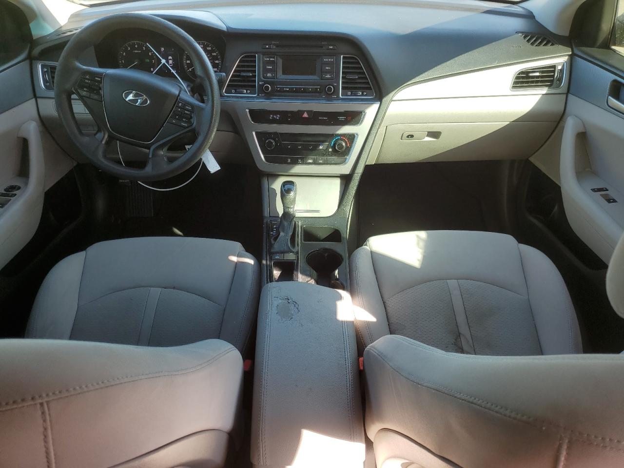 2017 Hyundai Sonata - Image 8