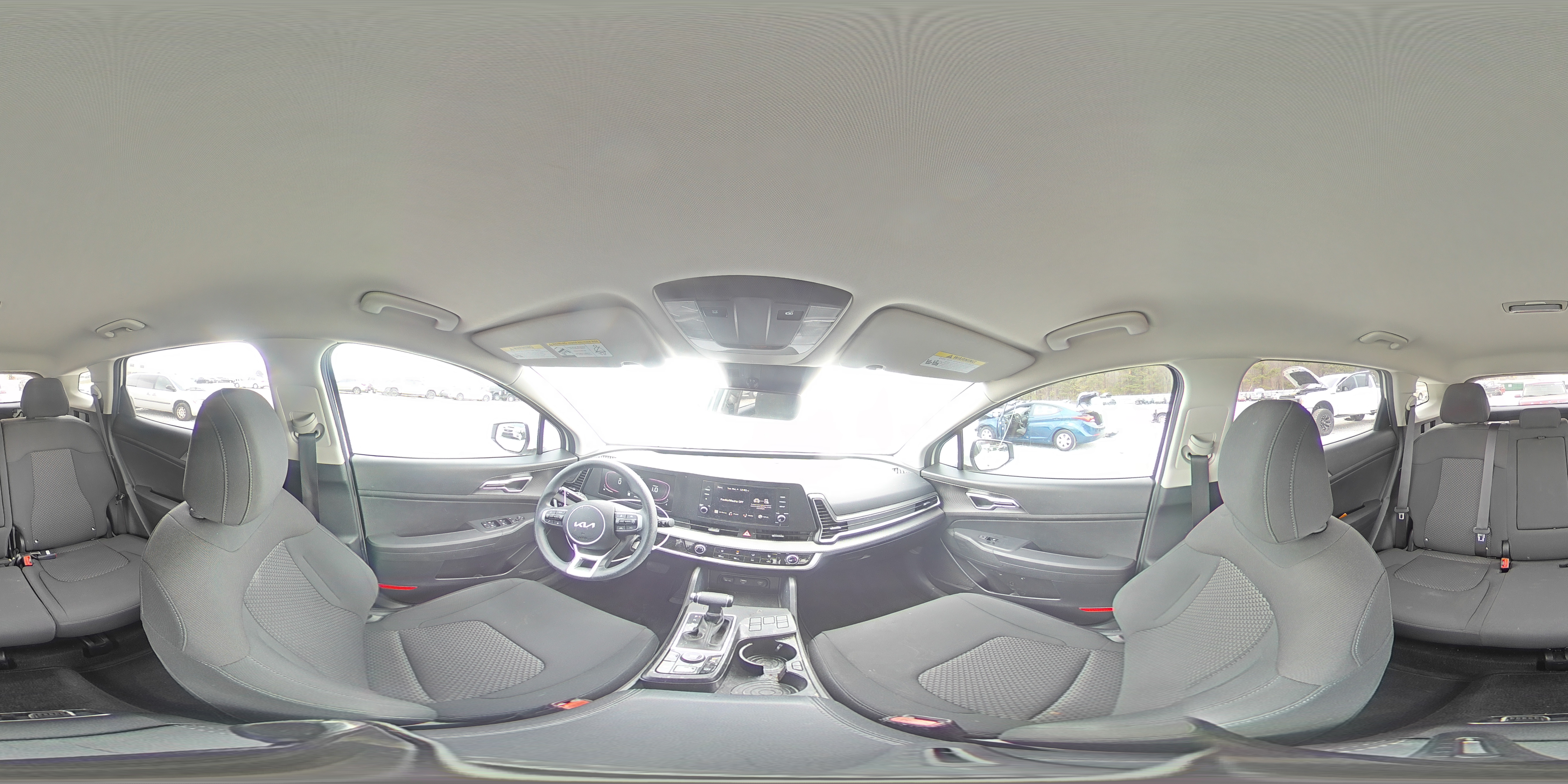 2023 Kia Sportage - Image 14