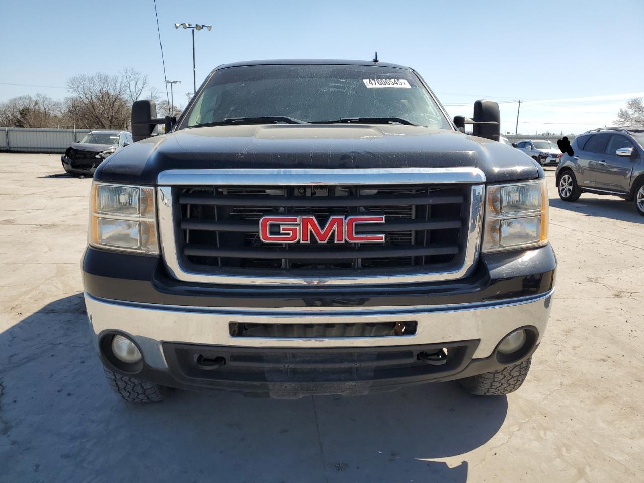 2011 GMC Sierra - Image 5