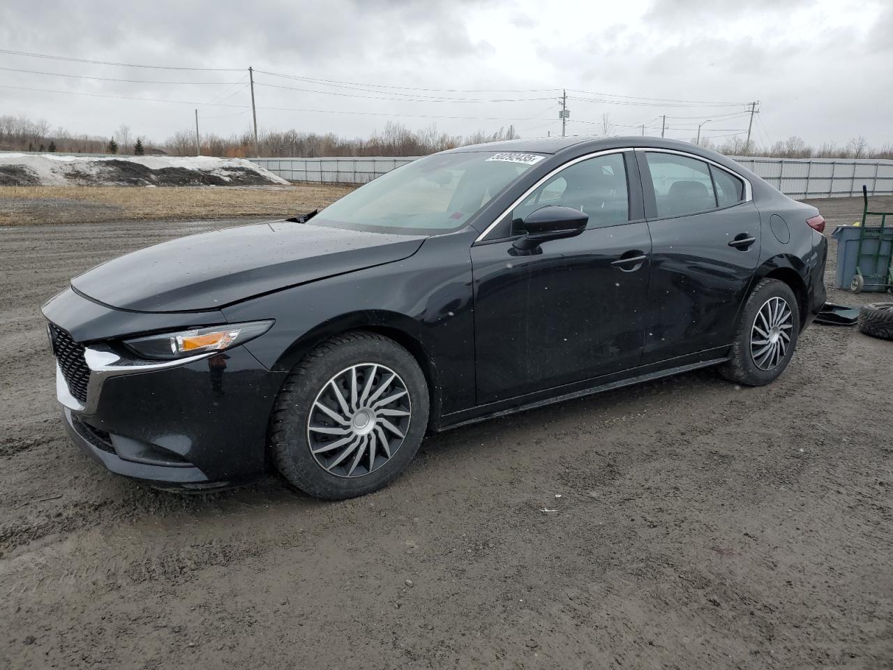 2023 Mazda 3 Preferred na sprzedaż w Ottawa, ON - Side