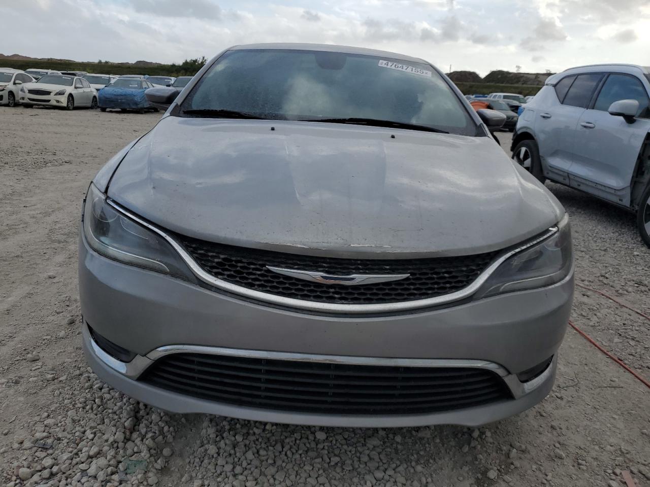 2015 Chrysler 200 - Image 5
