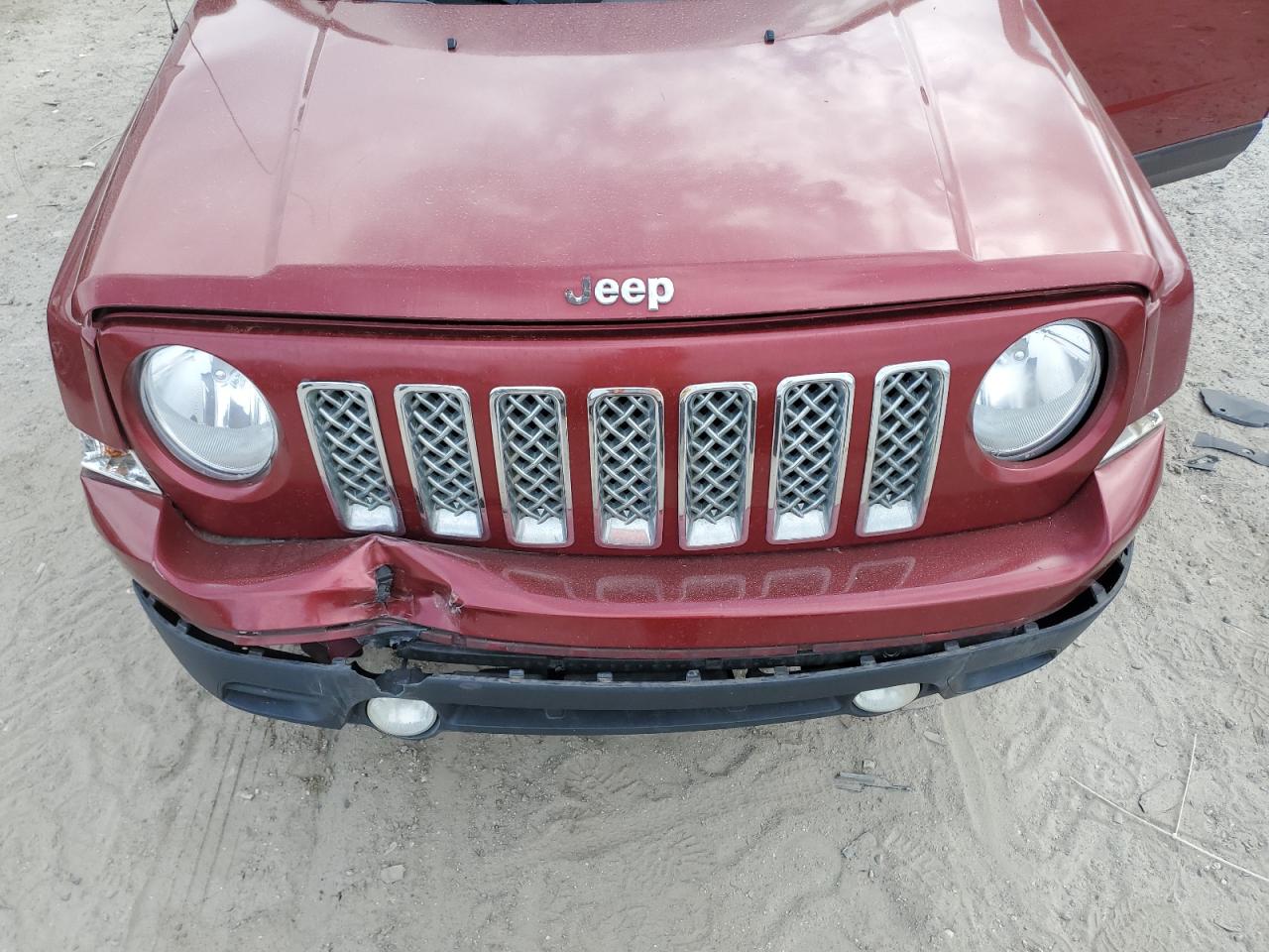 2016 Jeep Liberty (Patriot) - Image 12