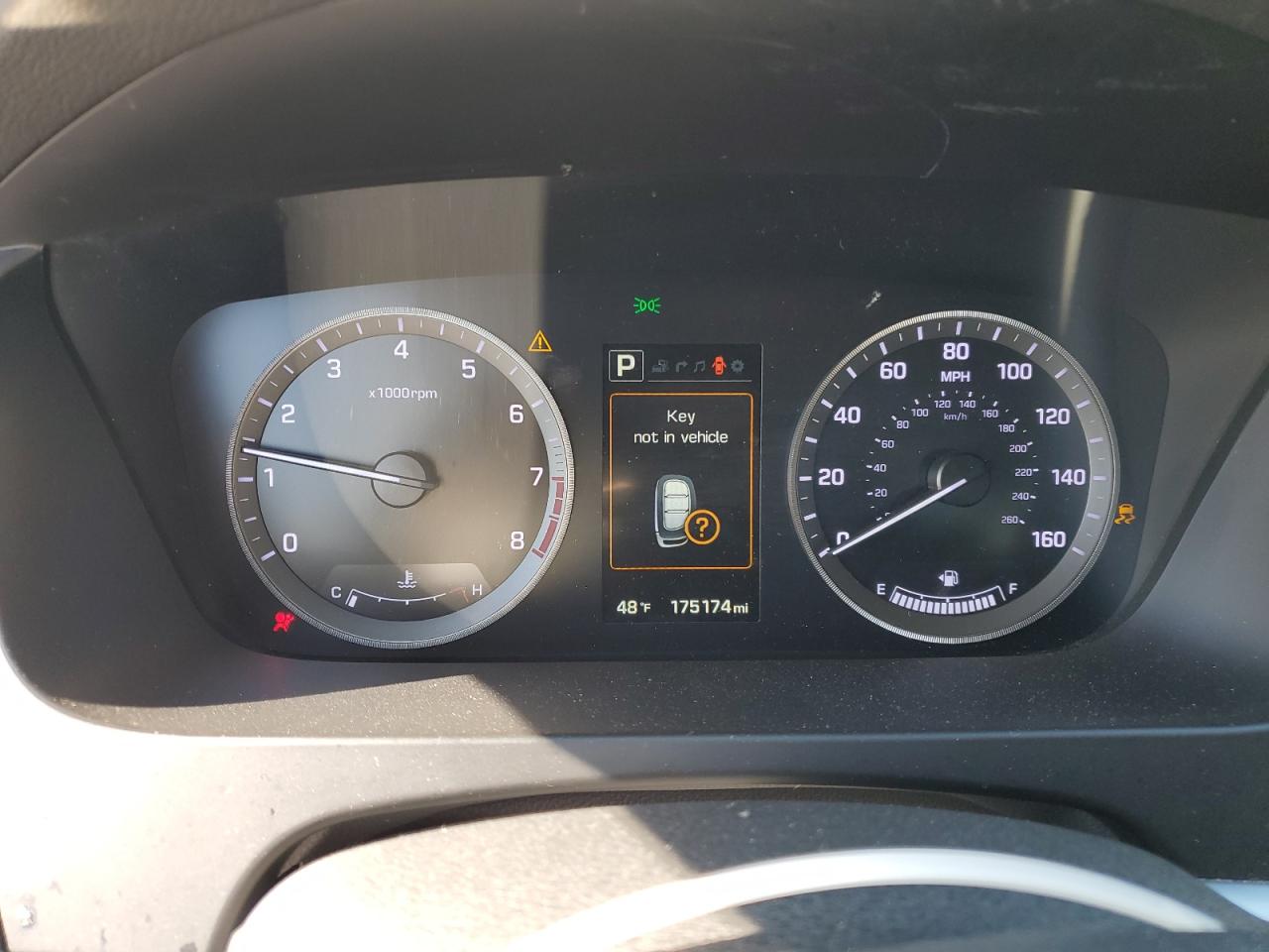 2015 Hyundai Sonata - Image 9
