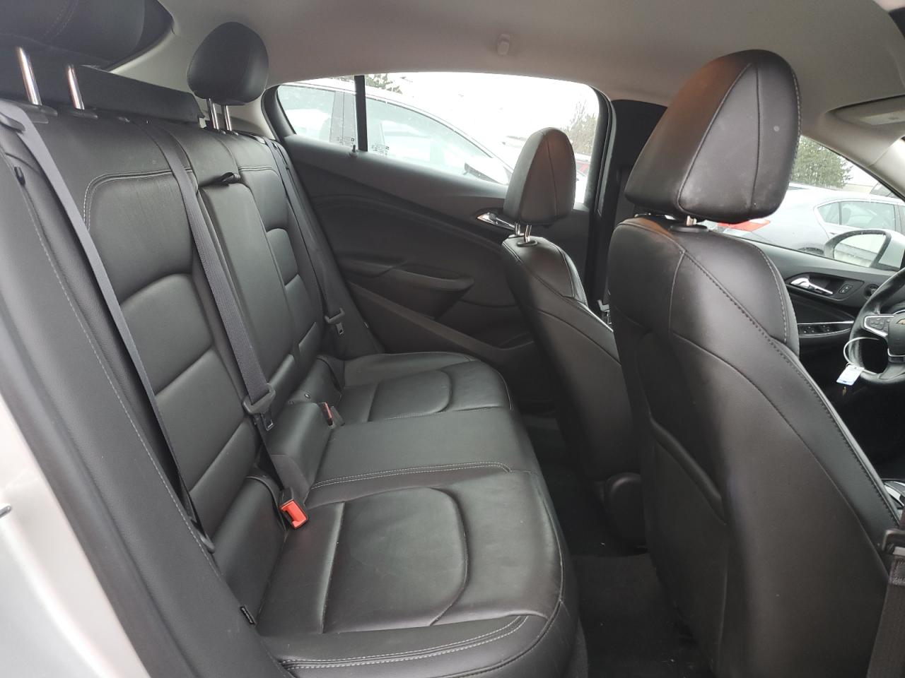 2018 Chevrolet Cruze - Image 10