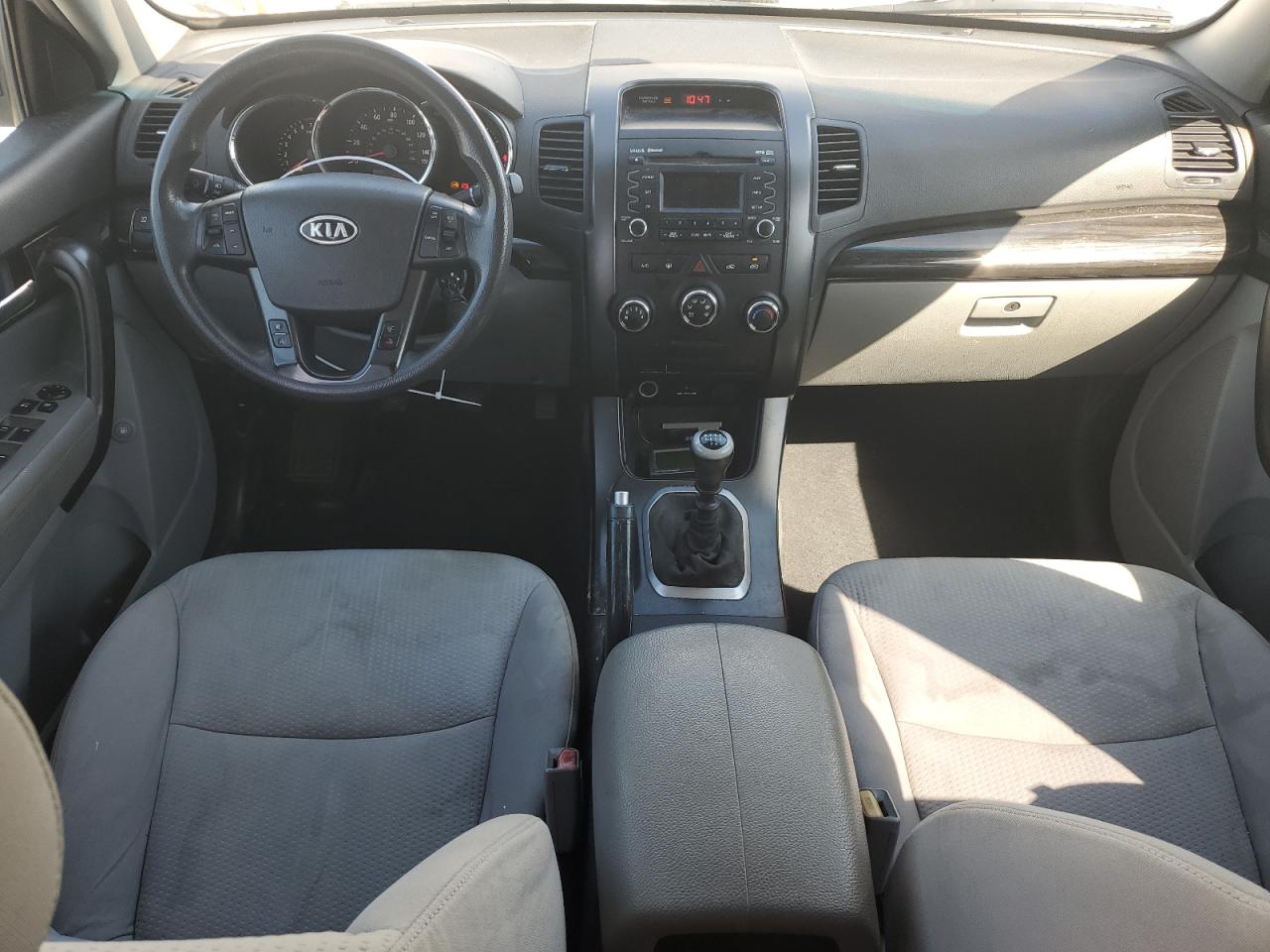 2011 Kia Sorento - Image 8