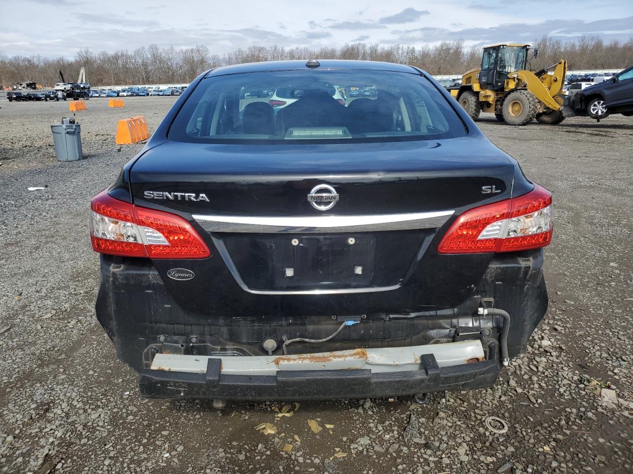 2015 Nissan Sentra - Image 6
