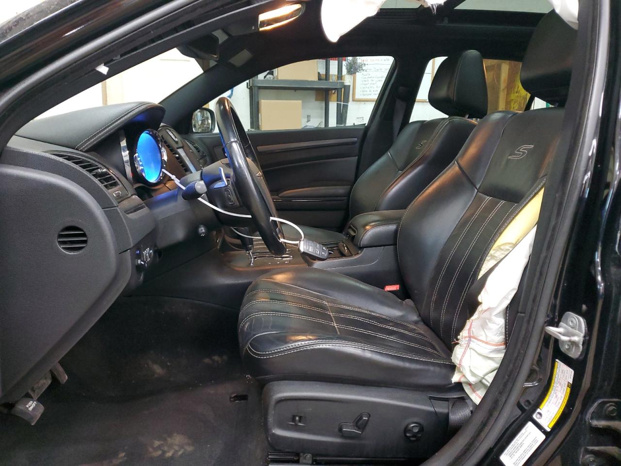 2012 Chrysler 300 - Image 7