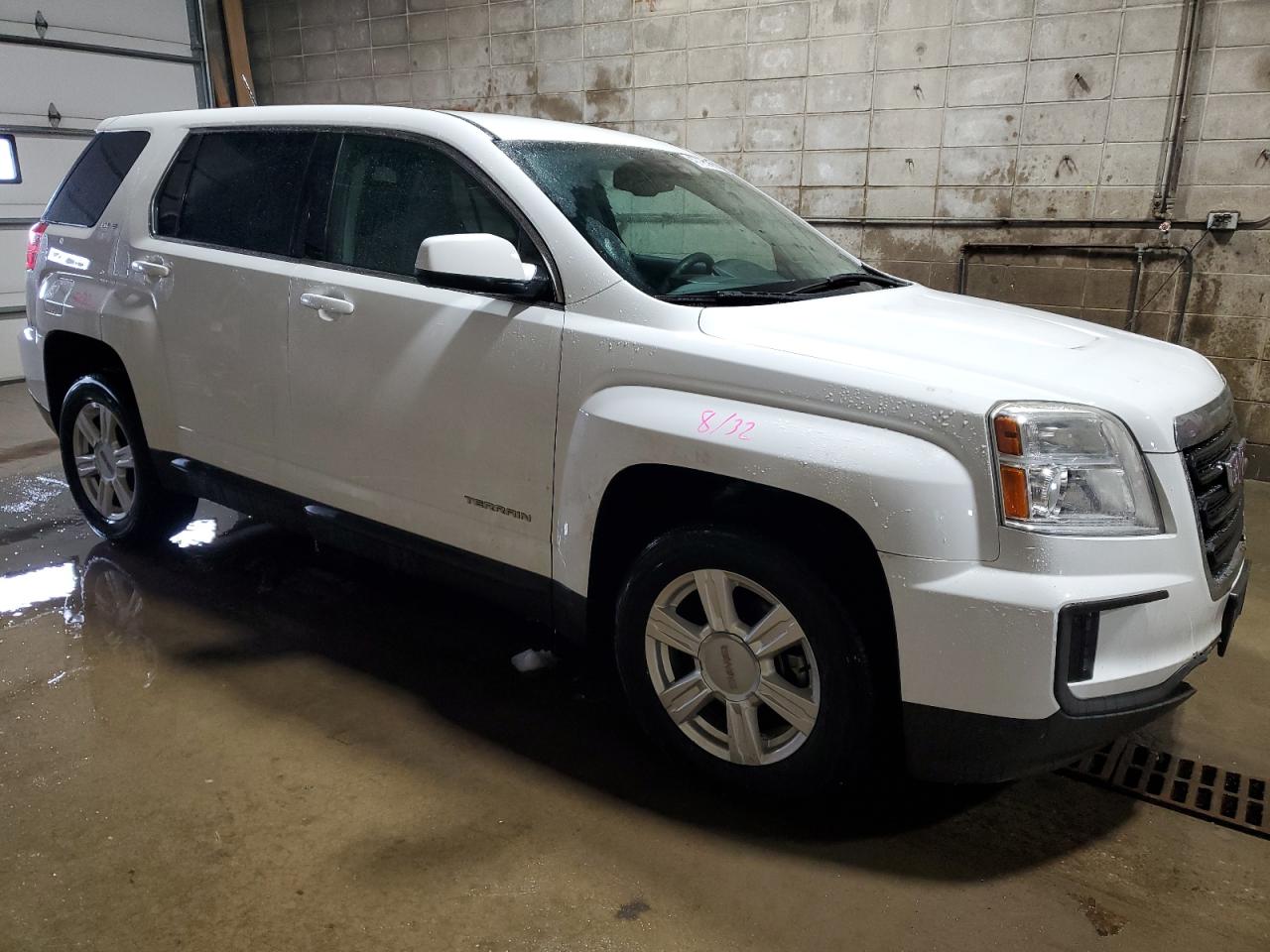 2016 GMC Terrain - Image 4